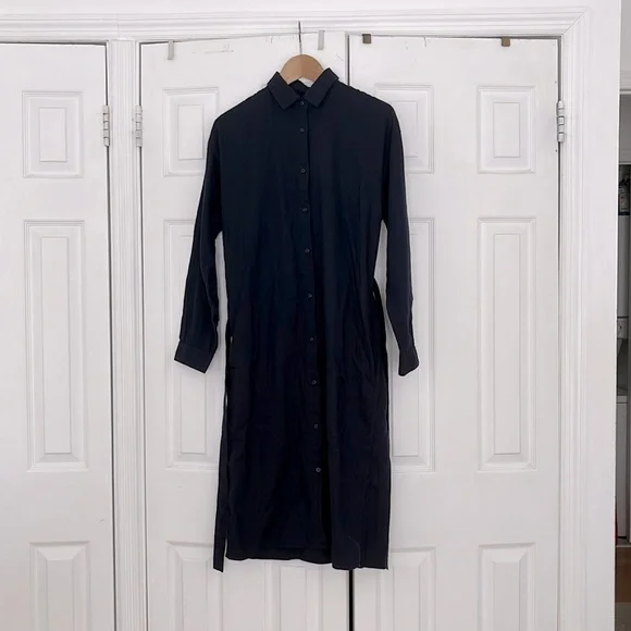 Uniqlo button down midi dress